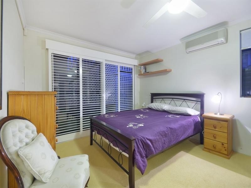 22 Lade Street, Coorparoo QLD 4151