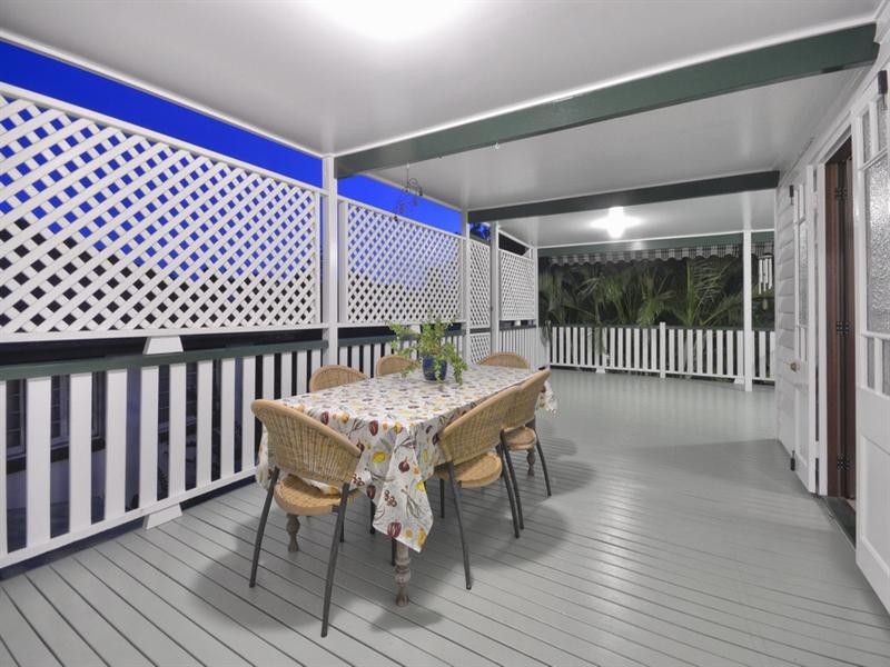 22 Lade Street, Coorparoo QLD 4151