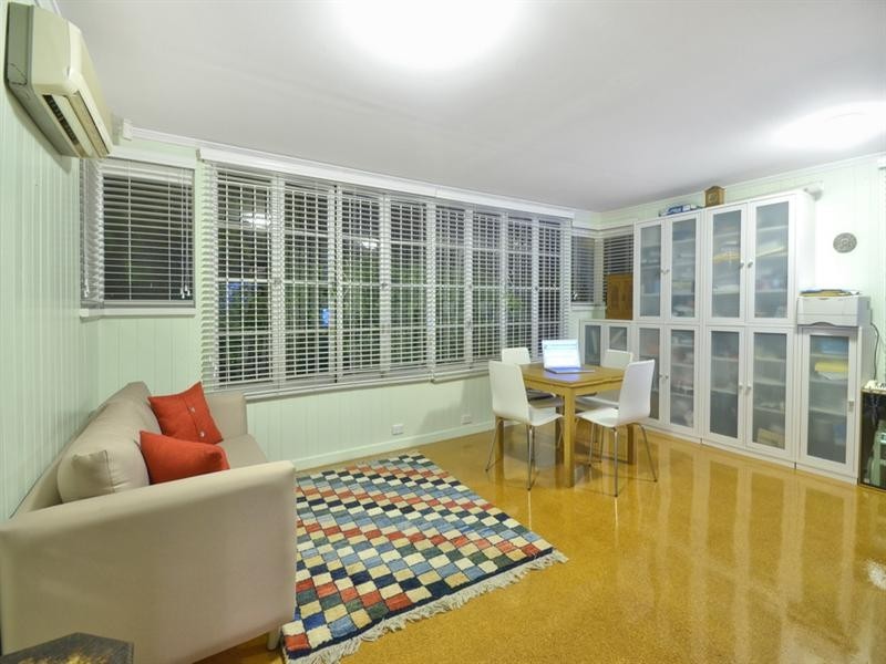 22 Lade Street, Coorparoo QLD 4151