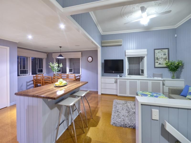 22 Lade Street, Coorparoo QLD 4151