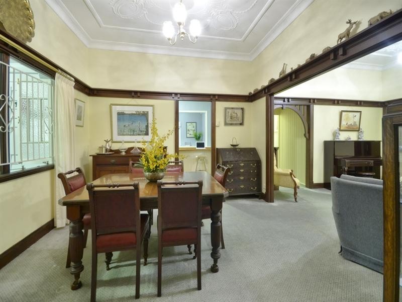 22 Lade Street, Coorparoo QLD 4151