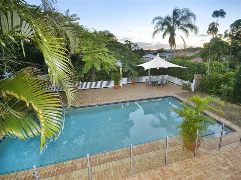 22 Lade Street, Coorparoo QLD 4151