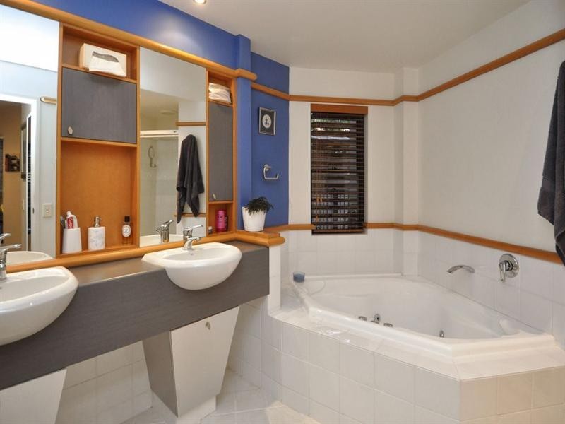 138 Sirius Street, Coorparoo QLD 4151