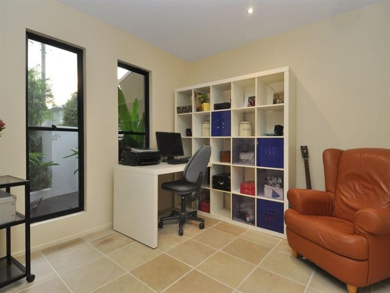 138 Sirius Street, Coorparoo QLD 4151