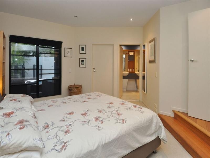 138 Sirius Street, Coorparoo QLD 4151