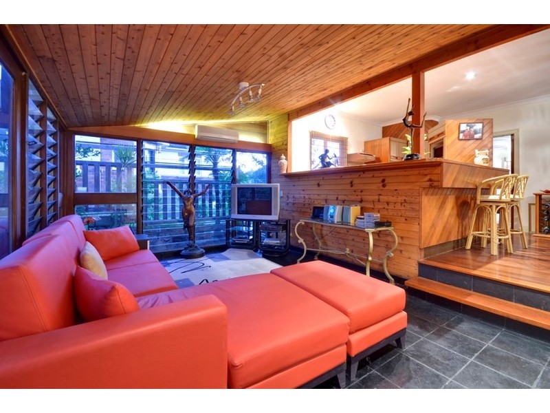 44 Brae Street, Coorparoo QLD 4151