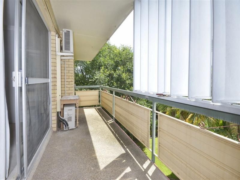 6/24 Raby Road, Coorparoo QLD 4151