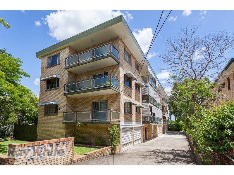 2/20 Kitchener Street, Coorparoo QLD 4151