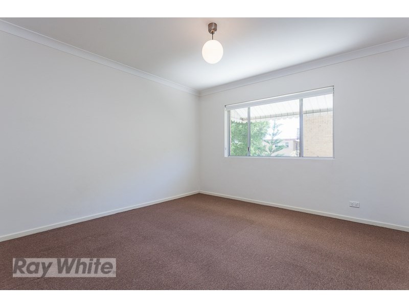 2/20 Kitchener Street, Coorparoo QLD 4151