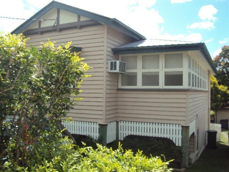 45 Headfort Street, Greenslopes QLD 4120