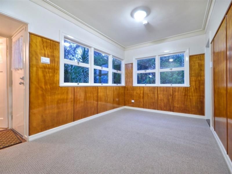 17 Curd Street, Greenslopes QLD 4120