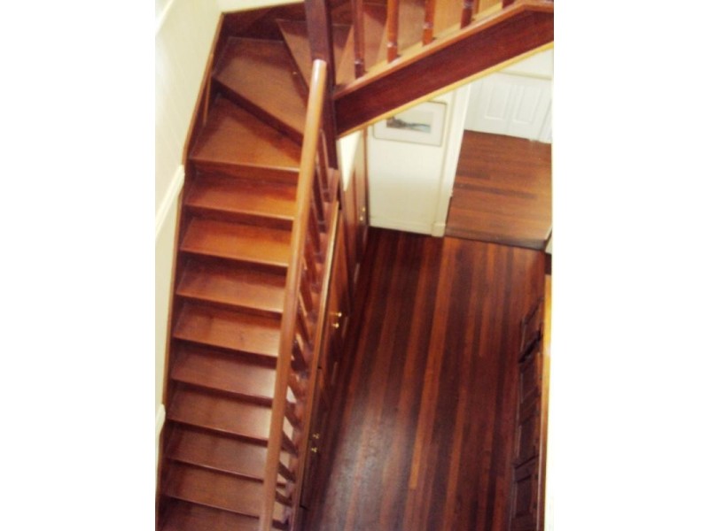 33 Headfort Street, Greenslopes QLD 4120