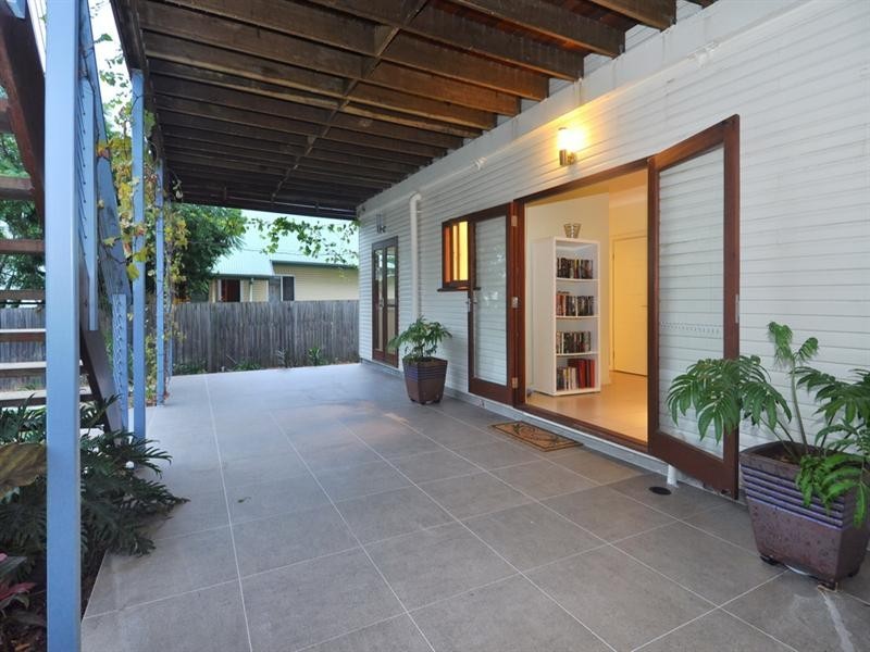 20 Hendren Street, Carina QLD 4152