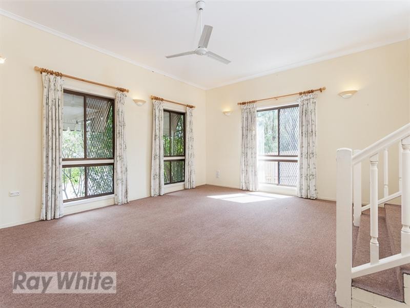 52 Thomas Street, Camp Hill QLD 4152