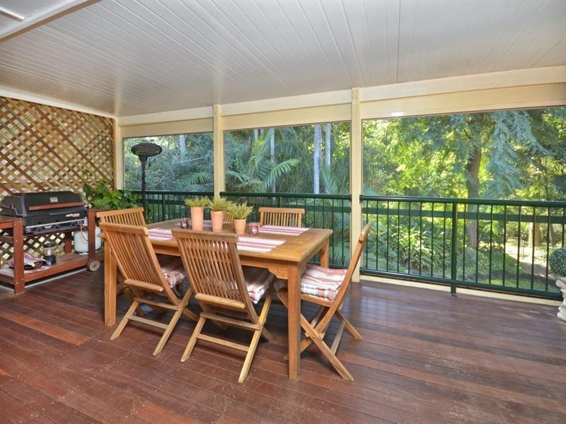 10 Larwood Street, Upper Mount Gravatt QLD 4122