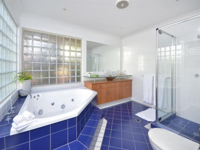 6 Ben Ean Street, Holland Park QLD 4121
