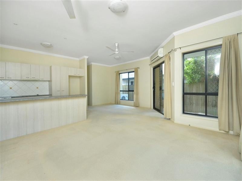 11 Pelham Street, Coorparoo QLD 4151