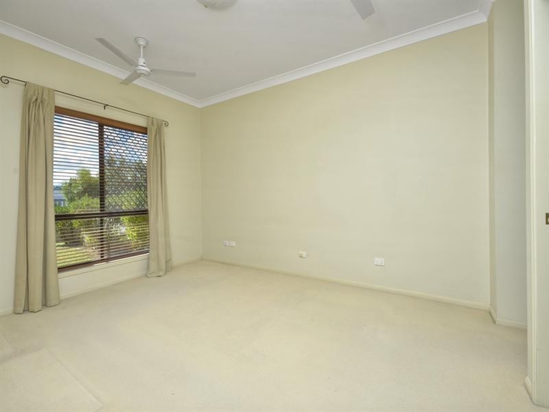 11 Pelham Street, Coorparoo QLD 4151