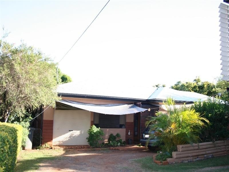 15 Wondall Road, Wynnum West QLD 4178