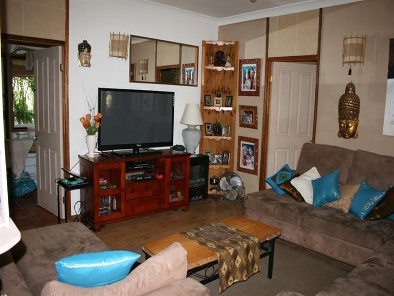15 Wondall Road, Wynnum West QLD 4178