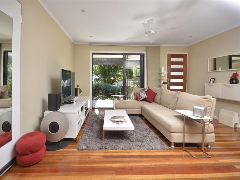7 Wood Street, Manly QLD 4179
