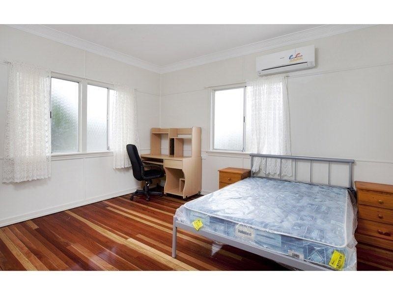 63 Gowrie Street, Annerley QLD 4103