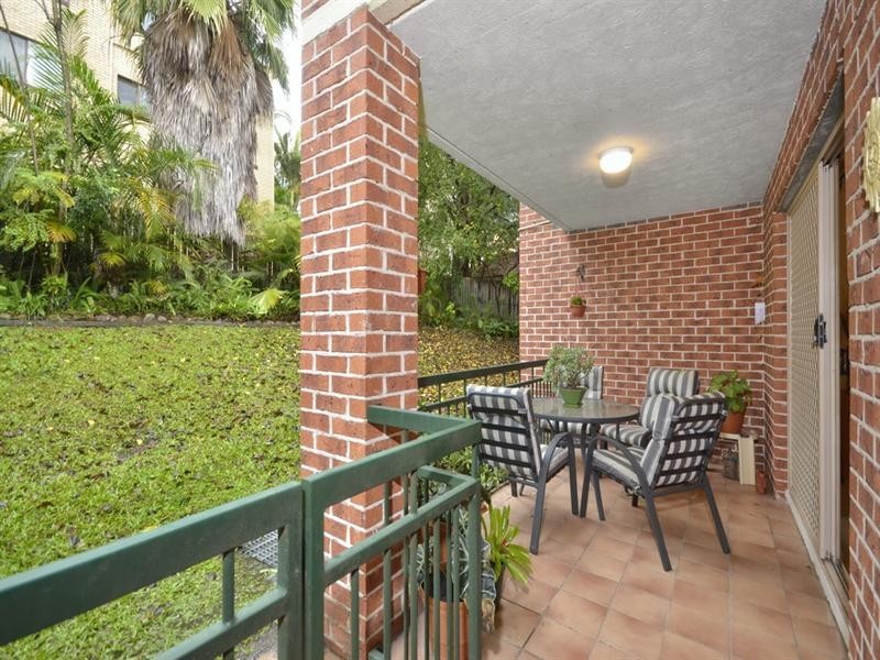 1/50 Rialto Street, Coorparoo QLD 4151