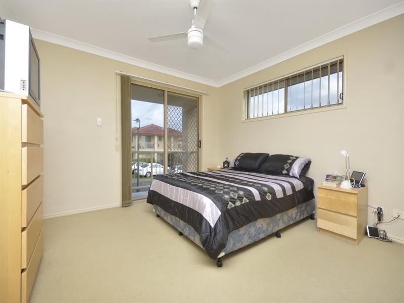 43 Johnston Street, Carina QLD 4152