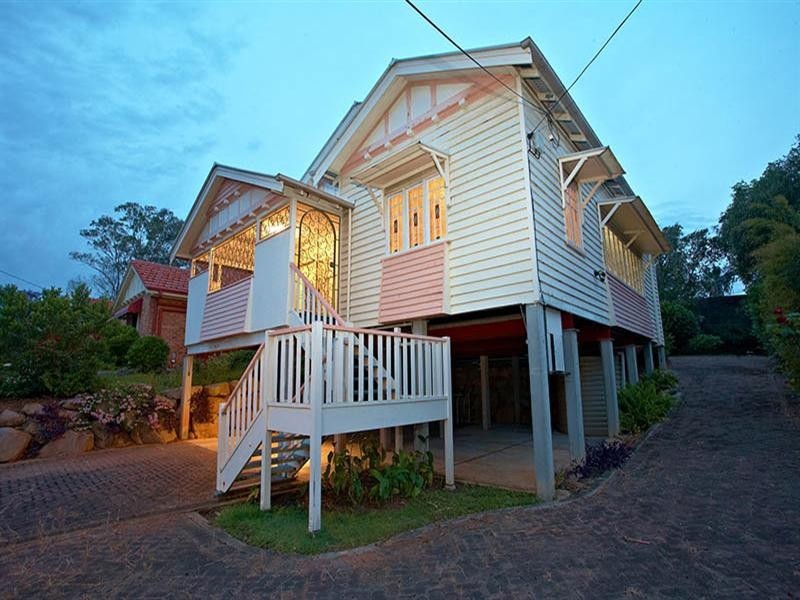 11 Vanda Street, Woolloongabba QLD 4102