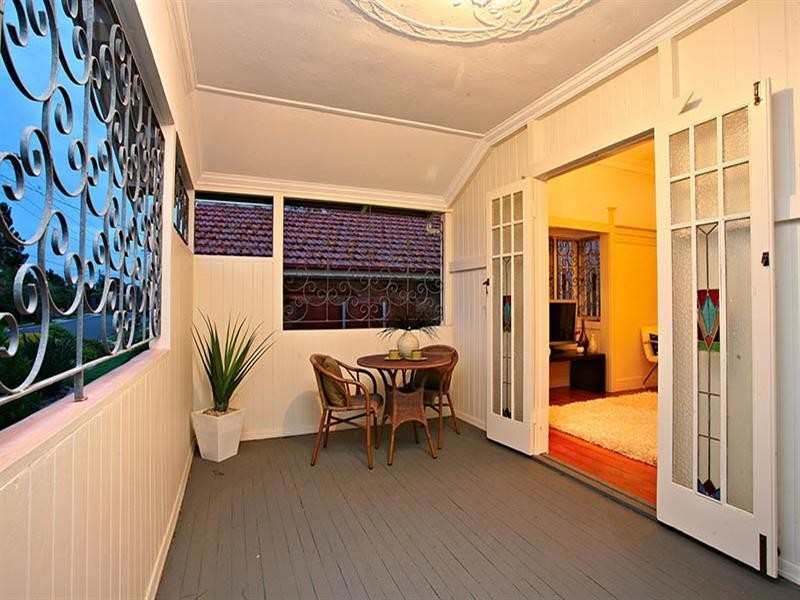 11 Vanda Street, Woolloongabba QLD 4102