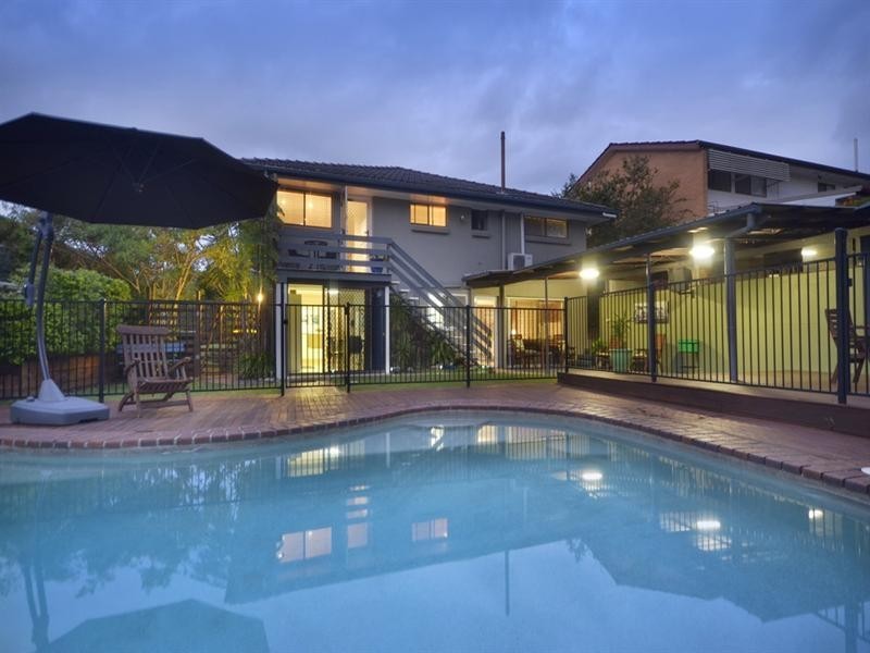 38 Banbury Street, Carina QLD 4152