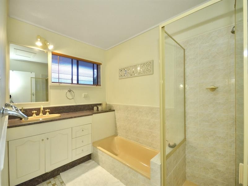 38 Banbury Street, Carina QLD 4152