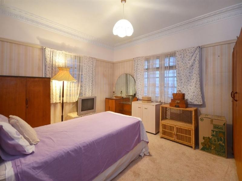 63 The Promenade, Camp Hill QLD 4152