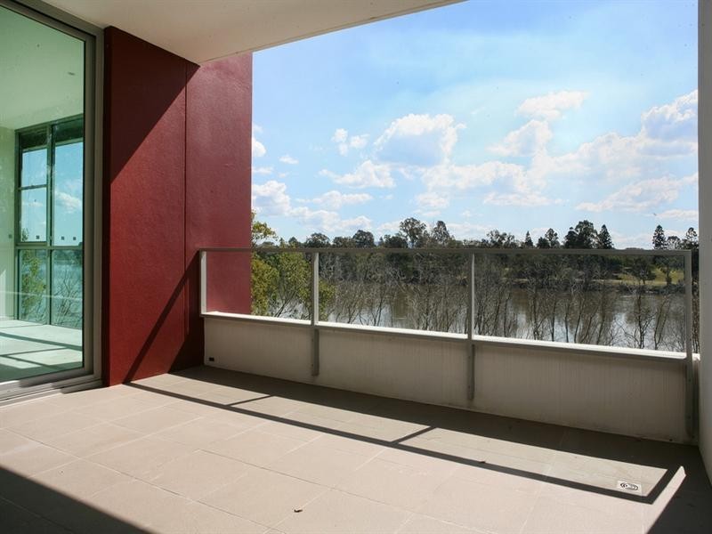 3203/211 King Arthur Terrace, Tennyson QLD 4105