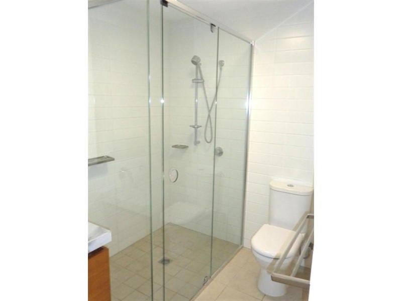 3203/211 King Arthur Terrace, Tennyson QLD 4105