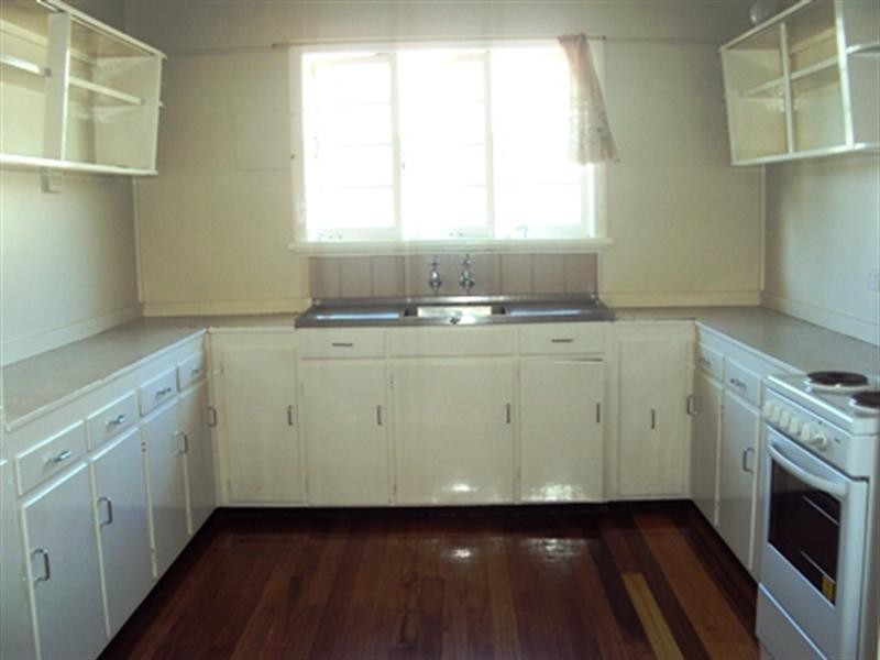 27 Esmonde Place, Coorparoo QLD 4151