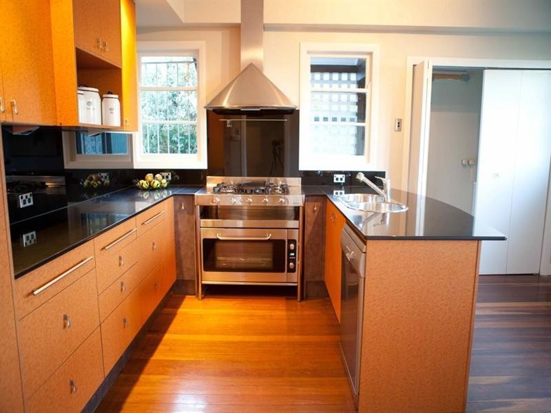 384 Cornwall Street, Coorparoo QLD 4151