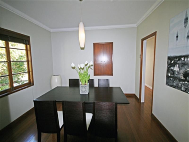 384 Cornwall Street, Coorparoo QLD 4151