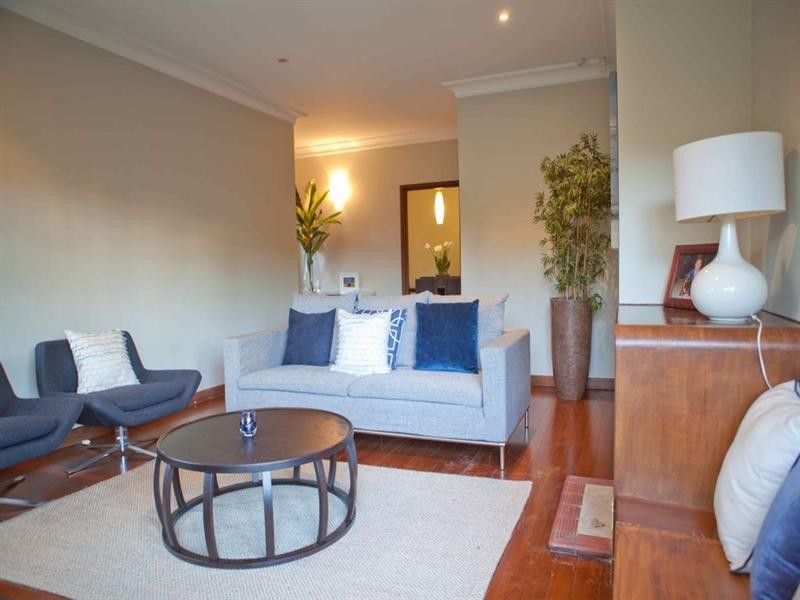 384 Cornwall Street, Coorparoo QLD 4151