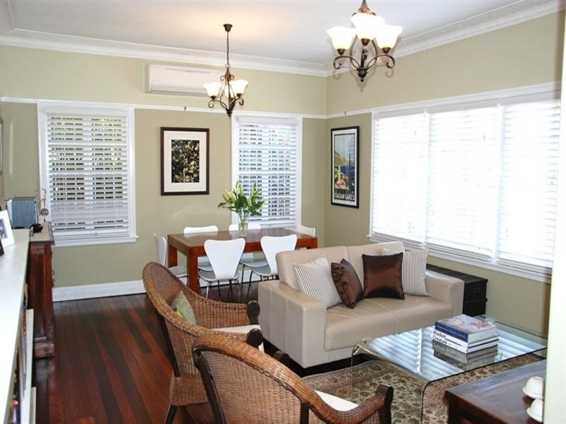 2 Howard Street, Coorparoo QLD 4151