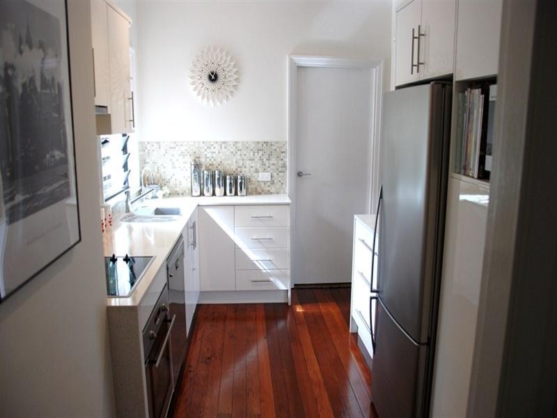 2 Howard Street, Coorparoo QLD 4151