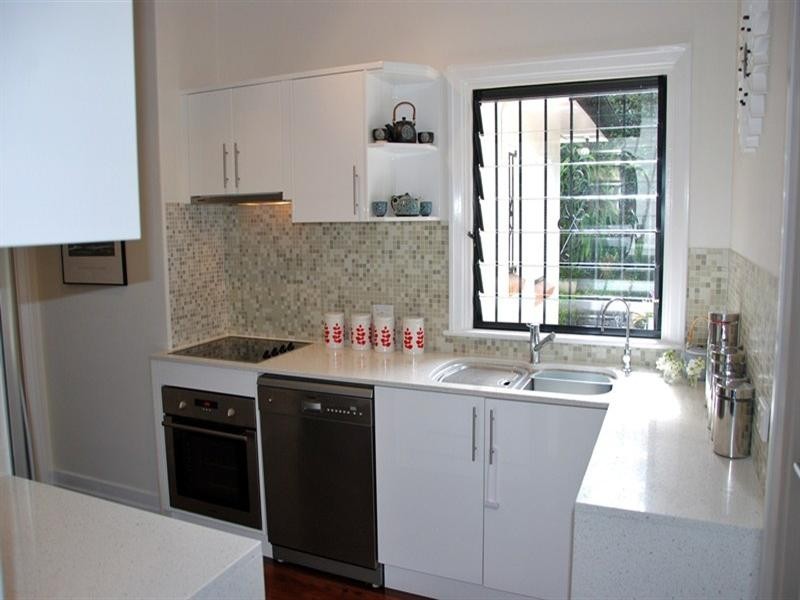 2 Howard Street, Coorparoo QLD 4151