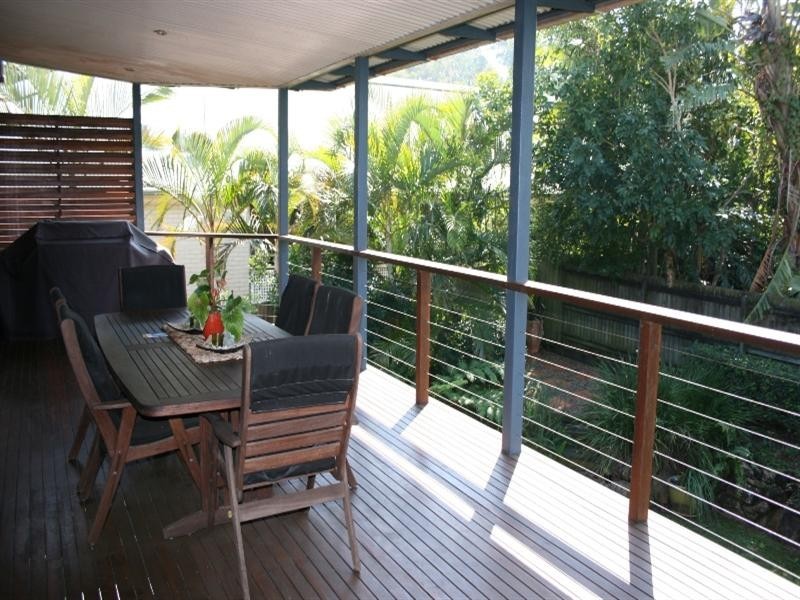 2 MacDonald Street, Lota QLD 4179