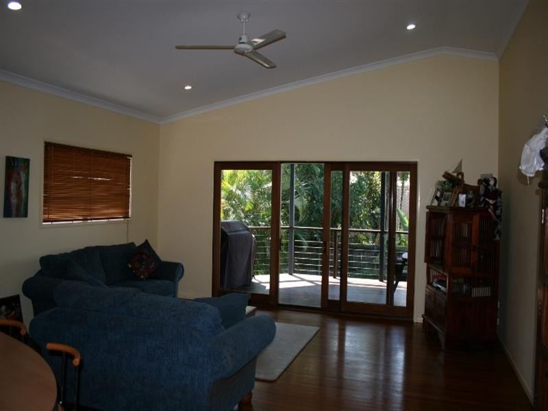 2 MacDonald Street, Lota QLD 4179