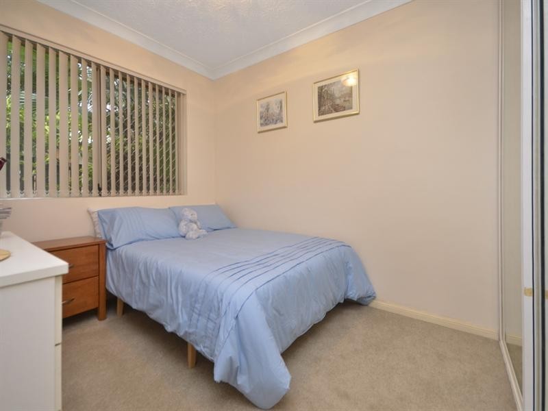 1/50 Rialto Street, Coorparoo QLD 4151