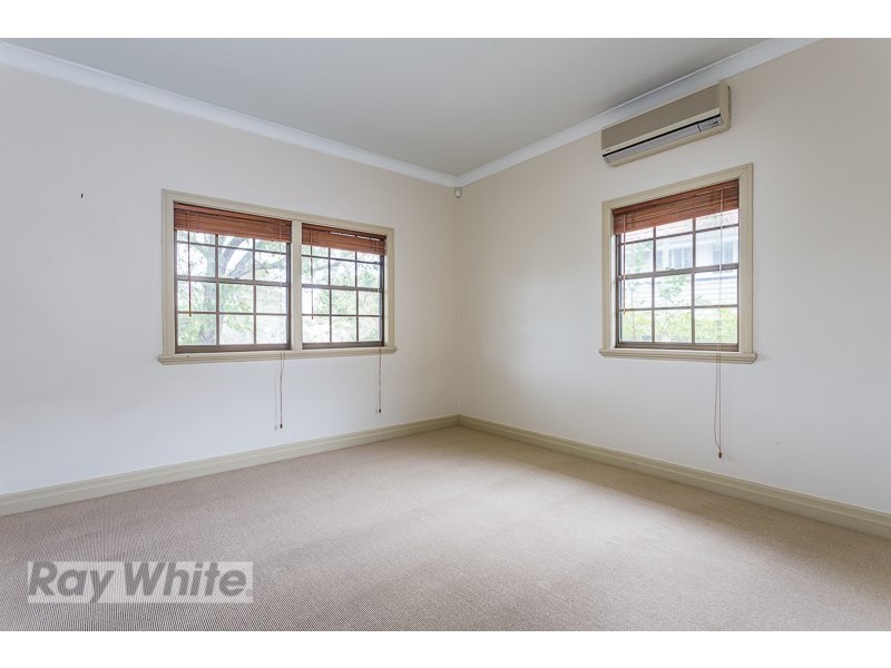 58 MacDonald Street, Norman Park QLD 4170