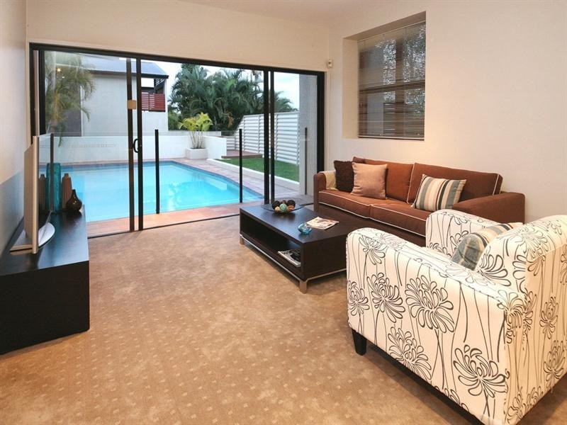 108 Chatsworth Road, Coorparoo QLD 4151