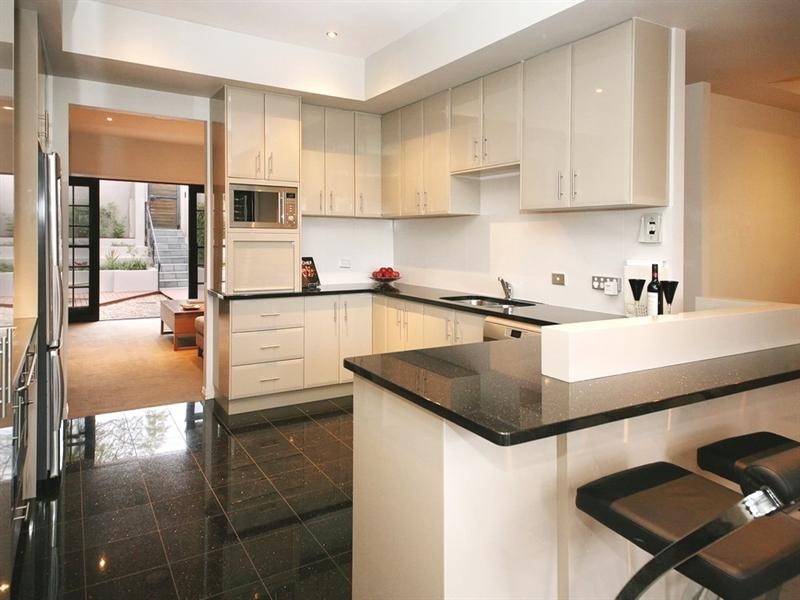 108 Chatsworth Road, Coorparoo QLD 4151