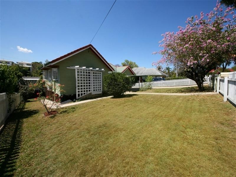 94 Lancaster Street, Coorparoo QLD 4151