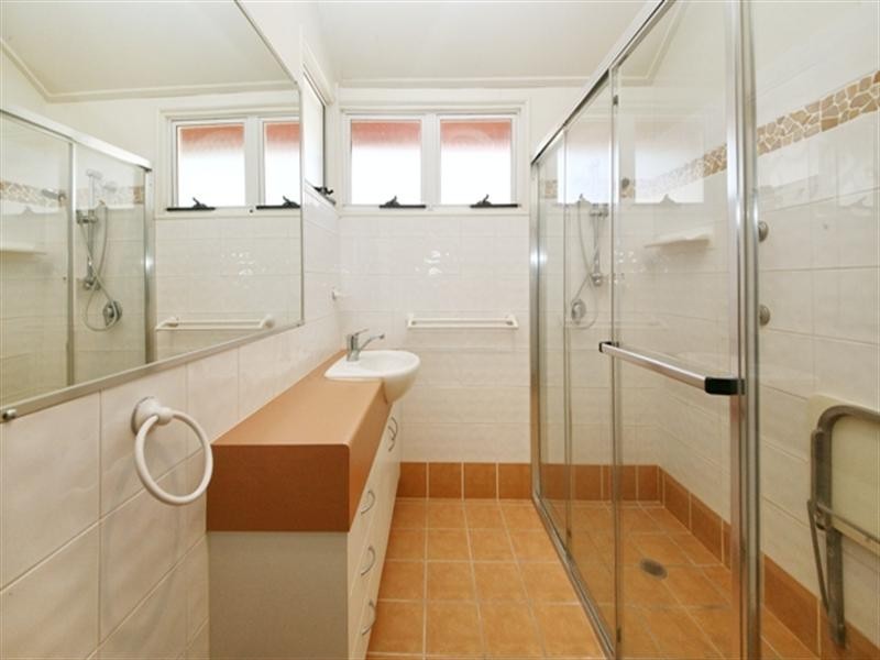 94 Lancaster Street, Coorparoo QLD 4151